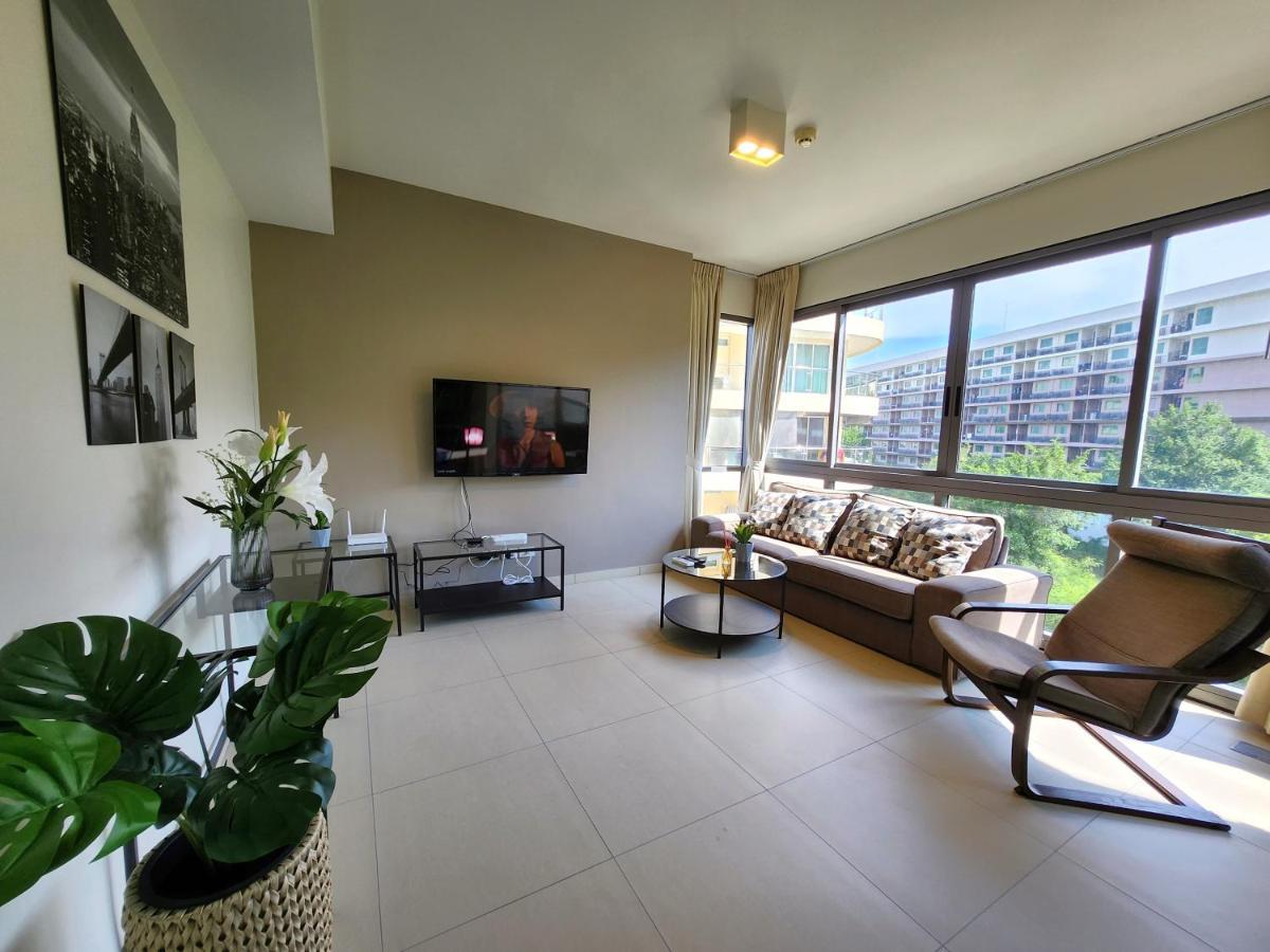 Appartement Unixx Oasis : Grandeur 2br *